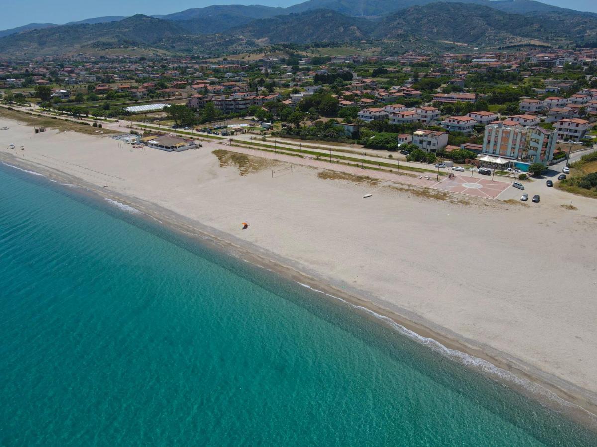 Rivabella Hotel Davoli