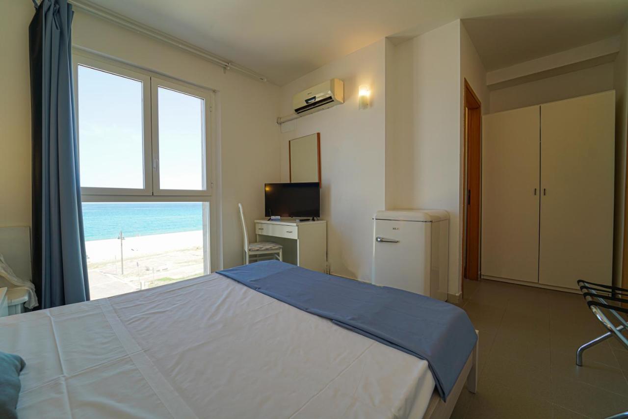 Hotel Rivabella Davoli