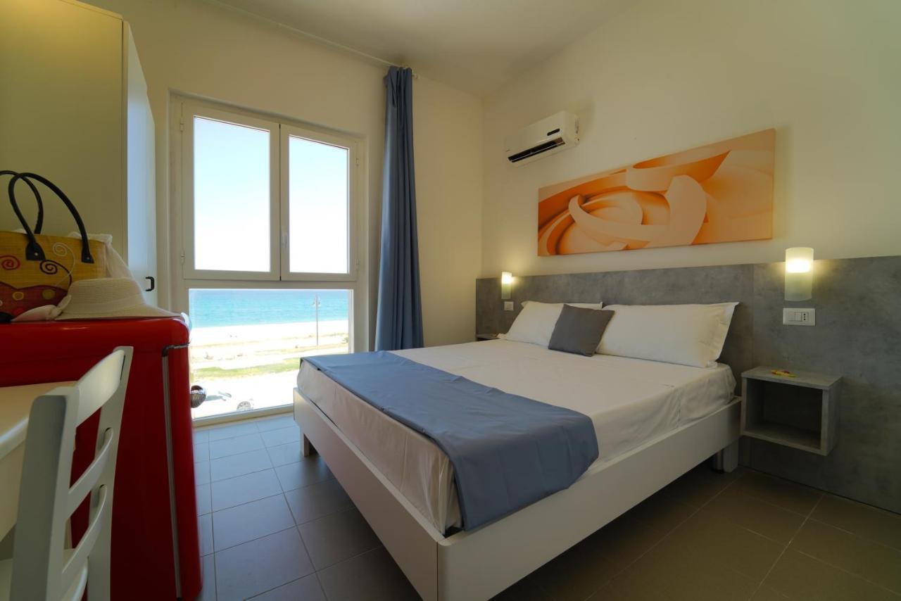 Hotel Rivabella Davoli