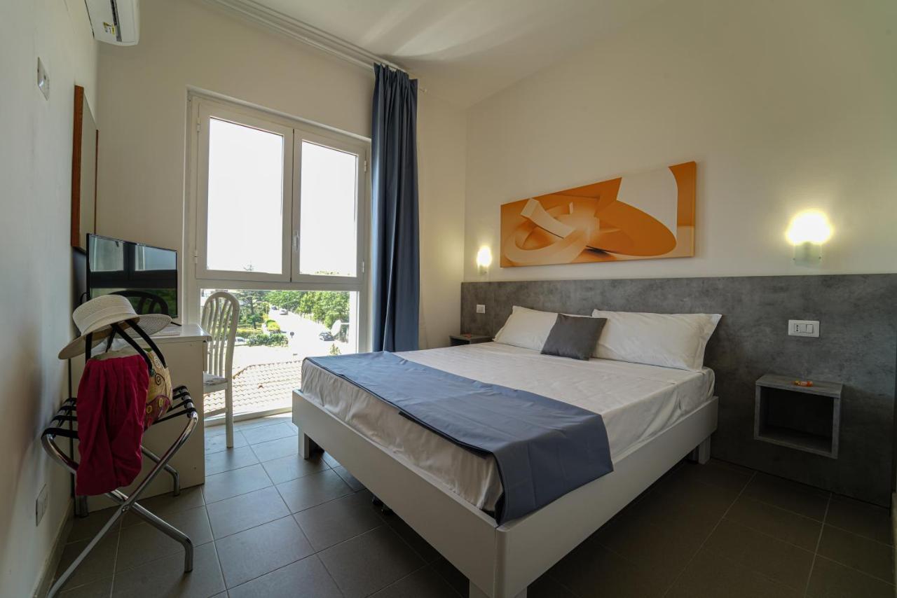 Rivabella Hotel Davoli